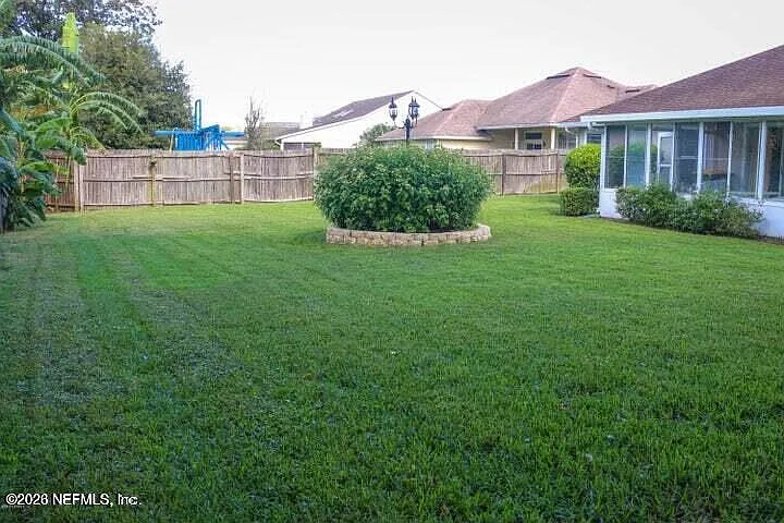 2114 Forest Gate Dr E — Photo 10