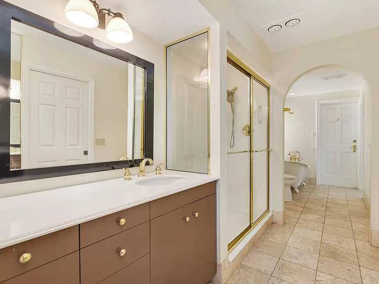 575 N Lake Way — Photo 14