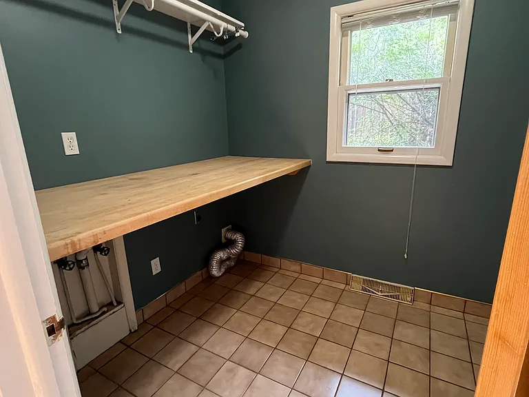 2914 Rimview Dr — Photo 6