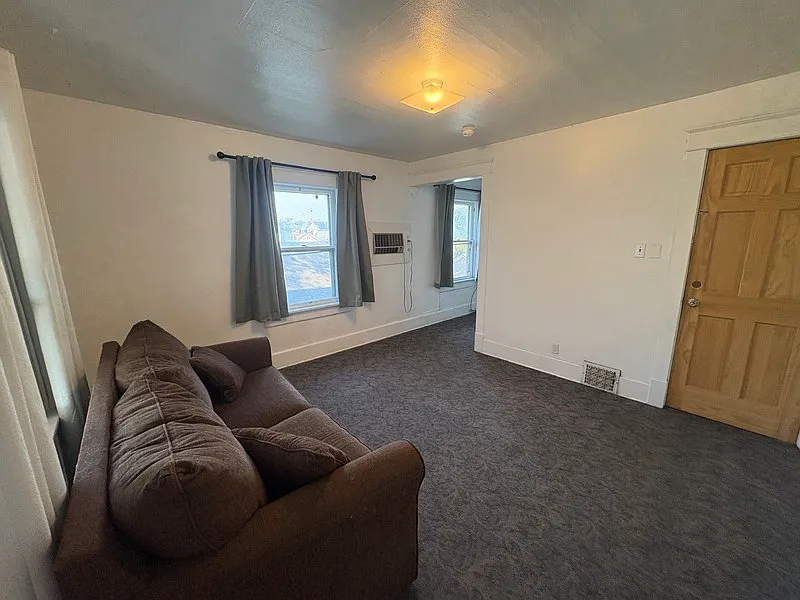 1 bed, 1.0 bath, $1,175 — Photo 3
