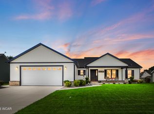 3705 Sky Hawk Dr, Lima, OH 45807