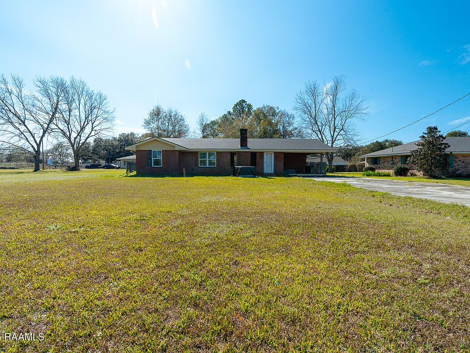 1st image of 211 Perry Dr