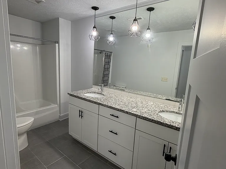 3826 S 47th St #2 — Photo 5