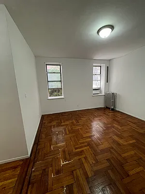 Rented by Arena Real Estate | media 4