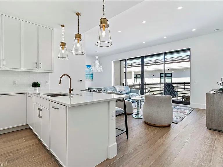 850 Central Ave #310 — Photo 18