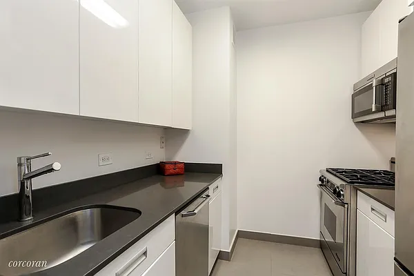 Rented by Corcoran | media 28