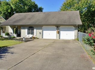 27 James Dr, Metropolis, IL 62960