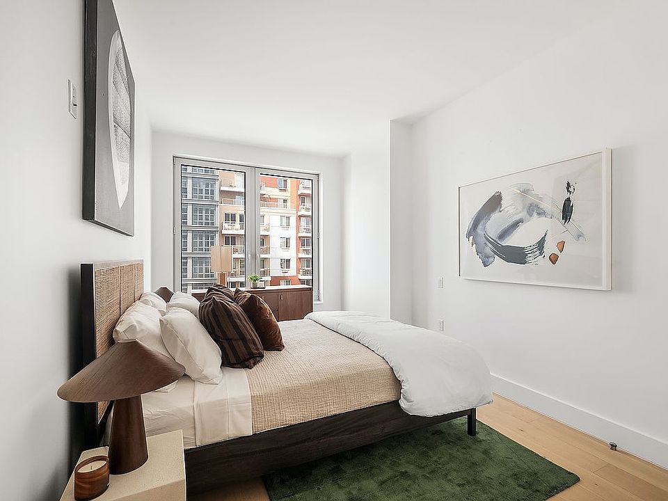 2nd image of 575 4th Ave APT 9A