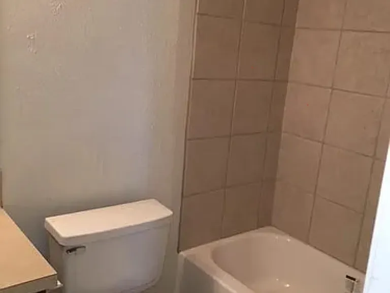 9007 Clusters Dr — Photo 11