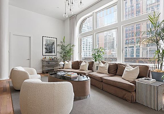 4th image of 114 Liberty St APT 2B