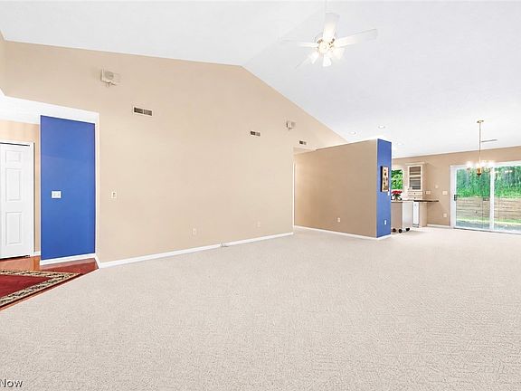3rd image of 421 Pebblebrook Dr