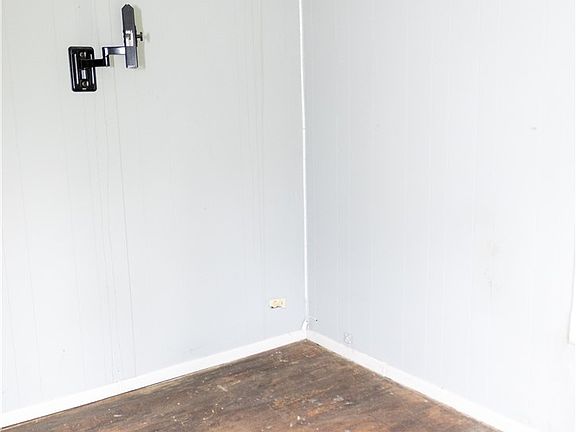 5th image of 127 Bailes Dr