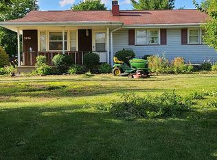 5246 Middletown Rd E, New Middletown, OH 44442