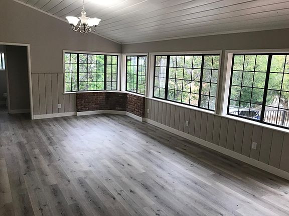 5th image of 7924 Glenties Ln