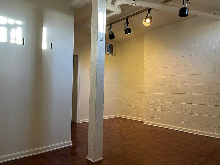 1358 N Ogden St #1B — Photo 4