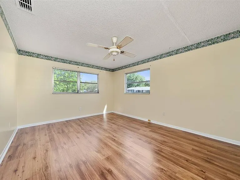 14644 SW 35th Terrace Rd — Photo 11