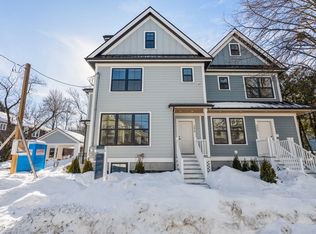 298 Cabot St #298, Newtonville, MA 02460
