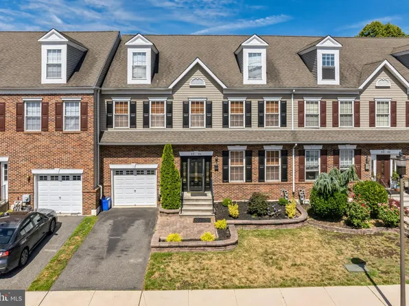 3504 S Reserve Dr, Philadelphia, PA 19145