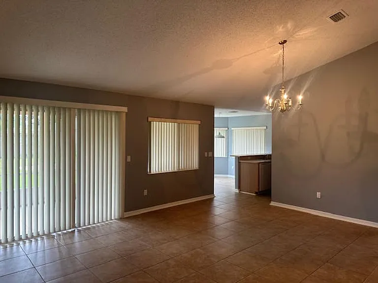 20 Palm Ln — Photo 12