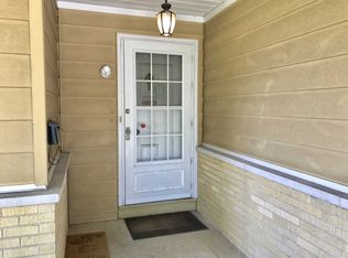 5 Wildwood Rd, Elk Grove Village, IL 60007