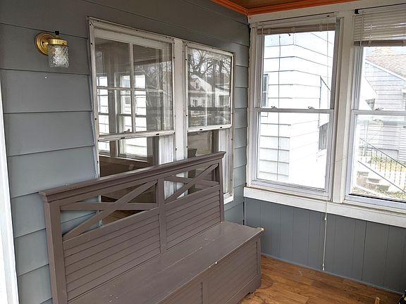 Mudroom / Covered Porch