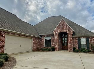 156 Grace Dr, Flowood, MS 39232