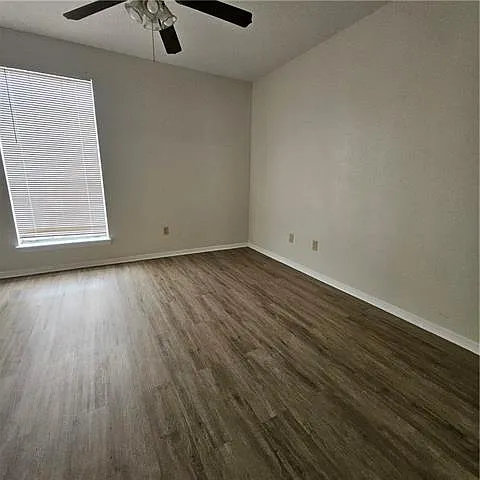 58 Carriage Ln #B — Photo 10