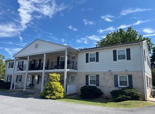 55 Lancaster Ave APT 5, Ephrata, PA 17522
