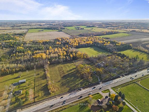 3rd image of 1703 Innisfil Beach Rd