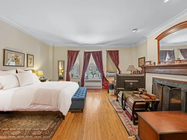 489 West End Avenue image 5 of 13