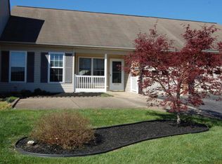34 Oakgrove Ln, Millersville, PA
