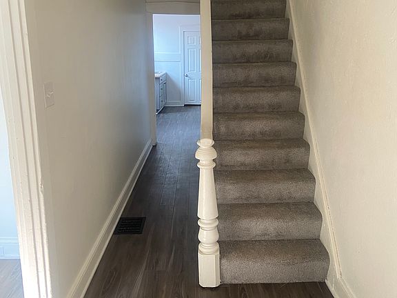 2nd image of 124 S Arch St