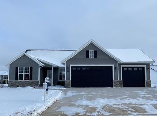 1226 Copilot Way, De Pere, WI 54115