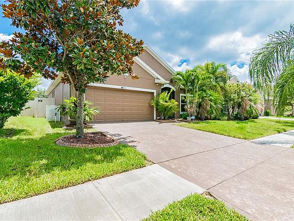 3rd image of 717 Fern Leaf Dr