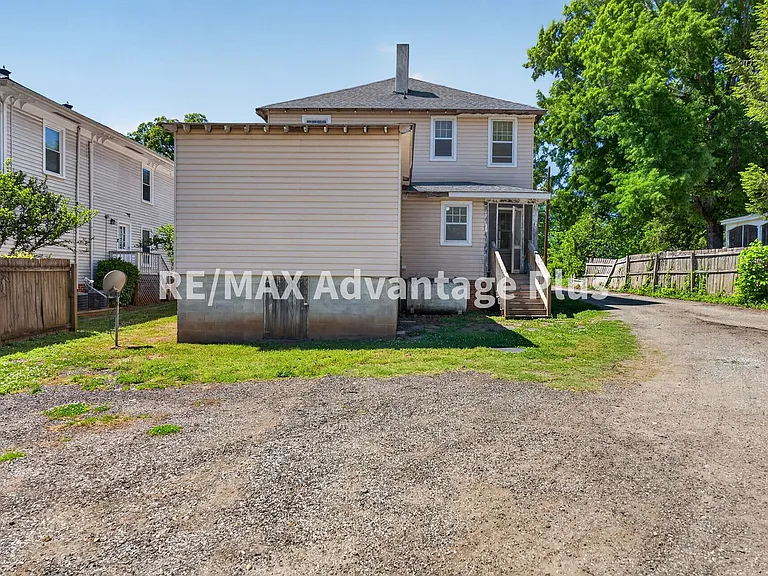 106 Grove St — Photo 17