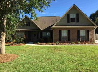 716 Edinburgh Ave, Foley, AL 36535