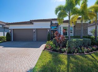 12058 Mimosa St, Naples, FL 34120