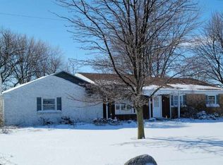 1884 Lauria Rd, Kawkawlin, MI 48631