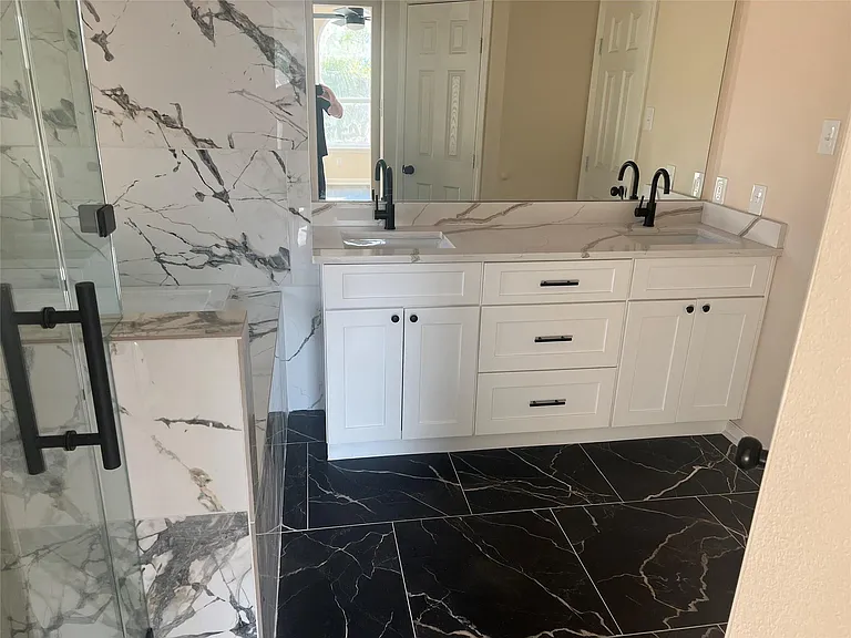 8023 Carmel Cir — Photo 18