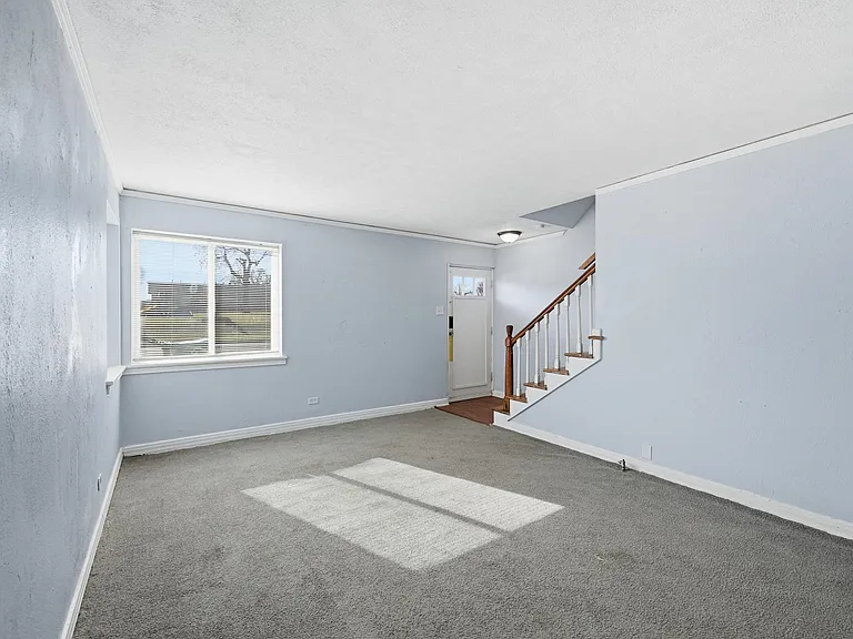 305 W Morton St — Photo 12