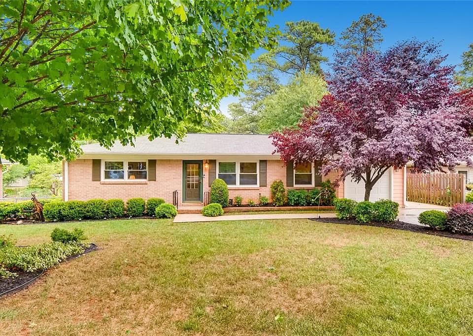 1st image of 2173 Pawnee Dr SE
