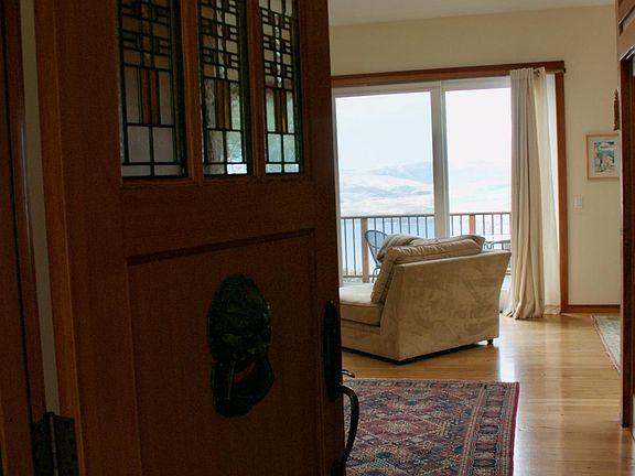 5th image of 181 Highland Way