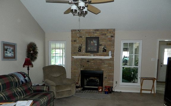 3rd image of 1030 Green Meadow St