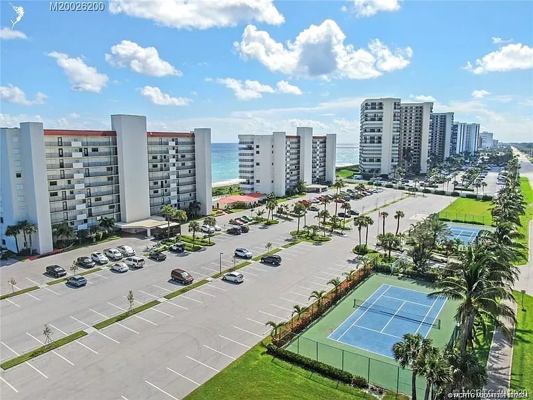 9400 S Ocean Dr #202 — Photo 47
