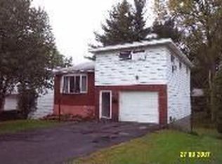 36 Freeman Rd, Albany, NY 12208