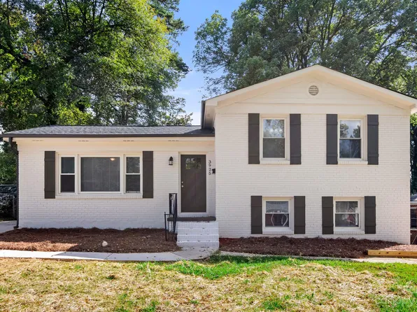 3925 Paisley Pl, Charlotte, NC 28208