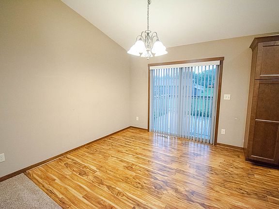 3rd image of 6736 Clarkia Dr NW