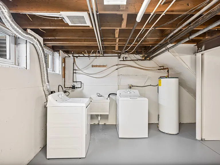 Oak Street Townhomes — Photo 13