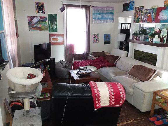 3rd image of 333 Kingwood St