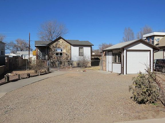 3rd image of 607 Ardath Ln